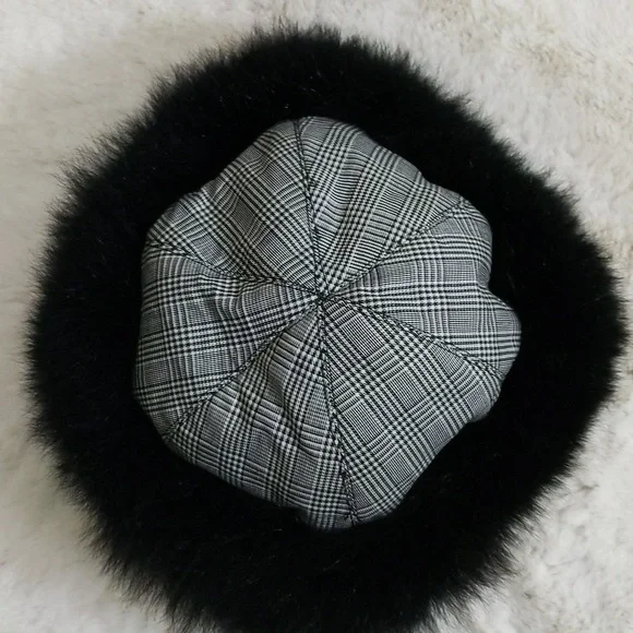 Echos de Paris| Faux Fur Trimmed Black and White Plaid Winter Cap - Picture 3 of 10